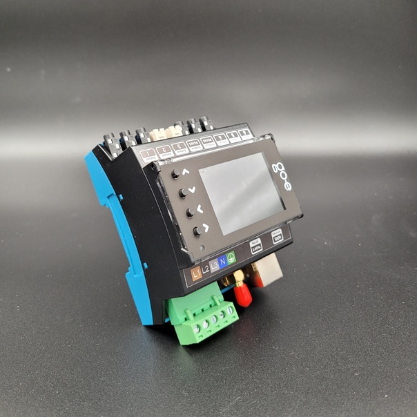 aurinkosähkö latausasema