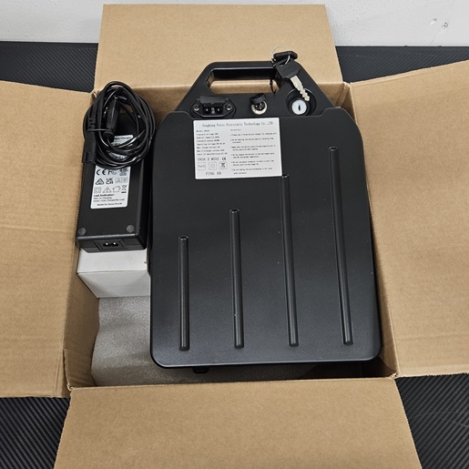 Sähkömopon akku 48v