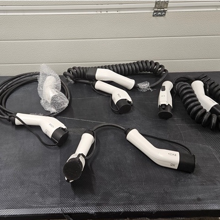 OUTLET Latauskaapelit Type 1